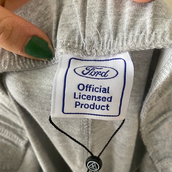 MISSGUIDED X FORD Collection Grey Biker Shorts womens size 6 Brand New - Picture 5 of 11